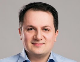 Valijani, Daniel Valijani, Daniel